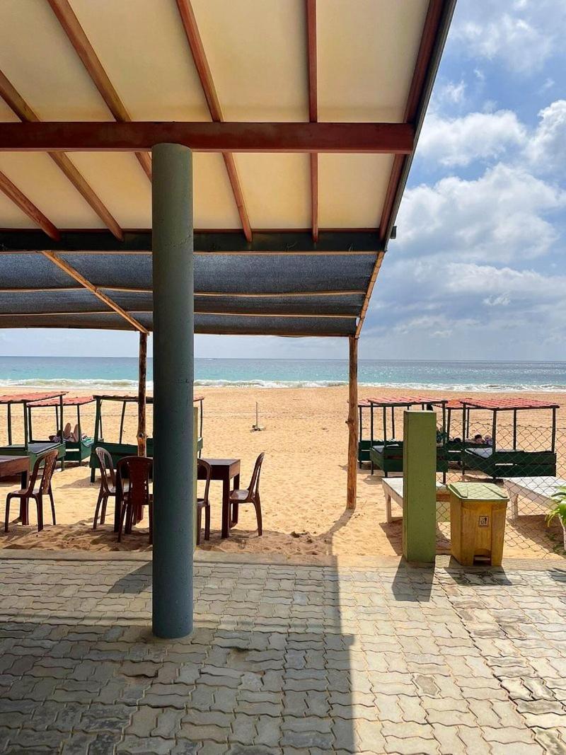 Serenade Beach Hotel Hikkaduwa Exterior photo